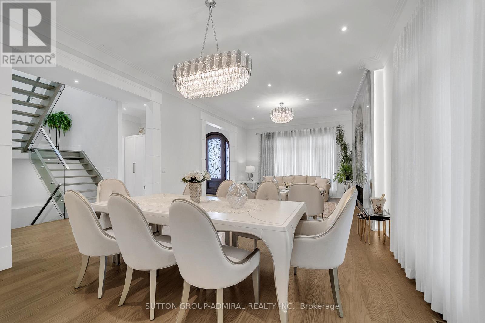 176 Rumble Avenue, Richmond Hill, Ontario  L4C 4G4 - Photo 9 - N13049266