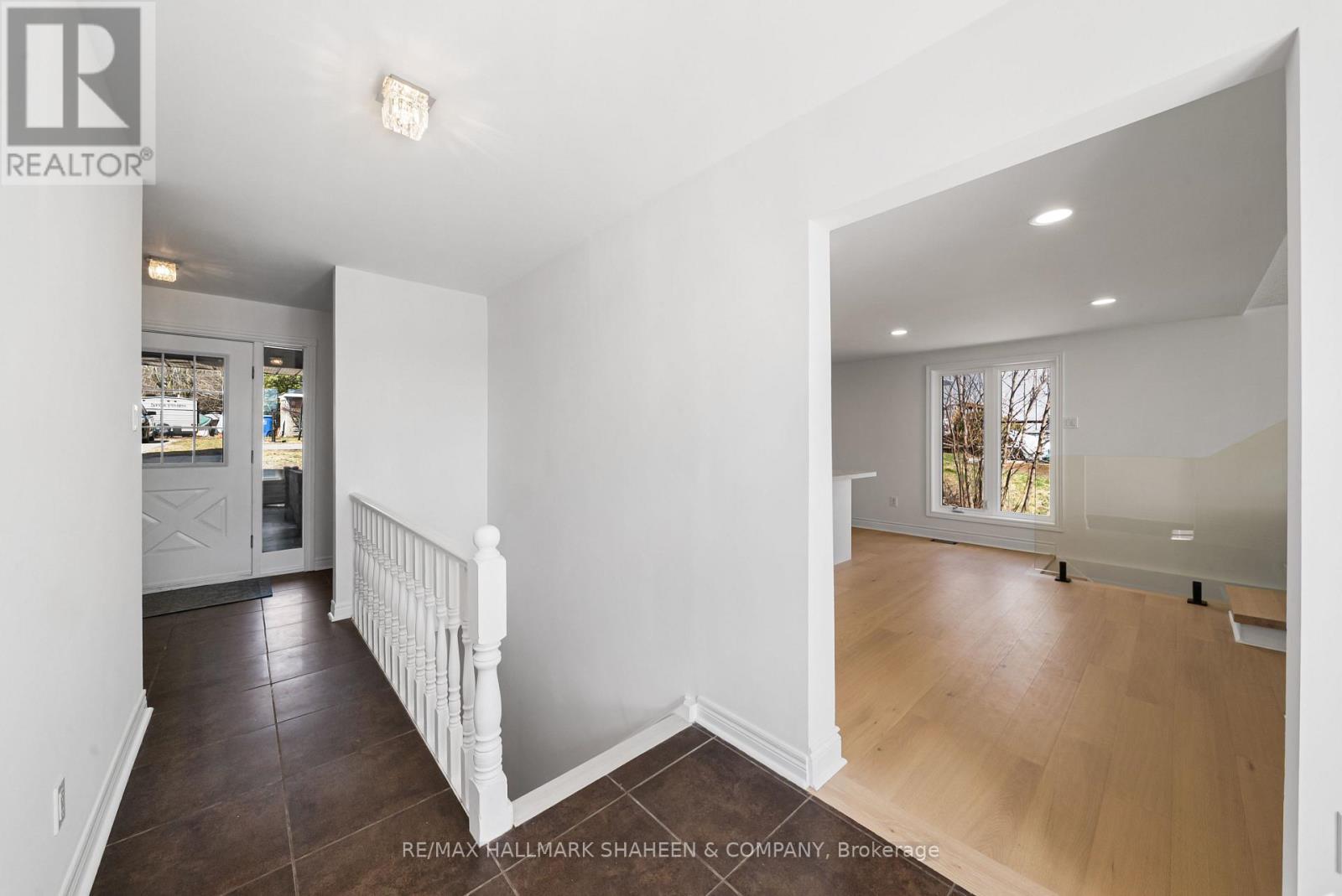 9 Evans Drive, Whitchurch-Stouffville, Ontario  L4A 2Y4 - Photo 9 - N13049302