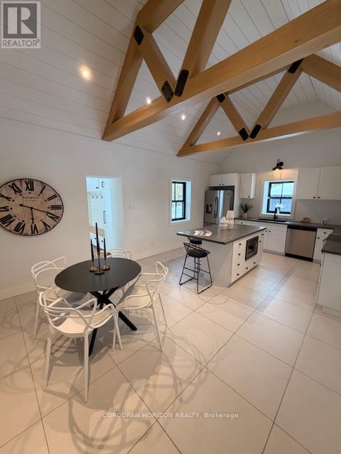 19572 Centre Street, East Gwillimbury, Ontario  L0G 1M0 - Photo 16 - N13049390