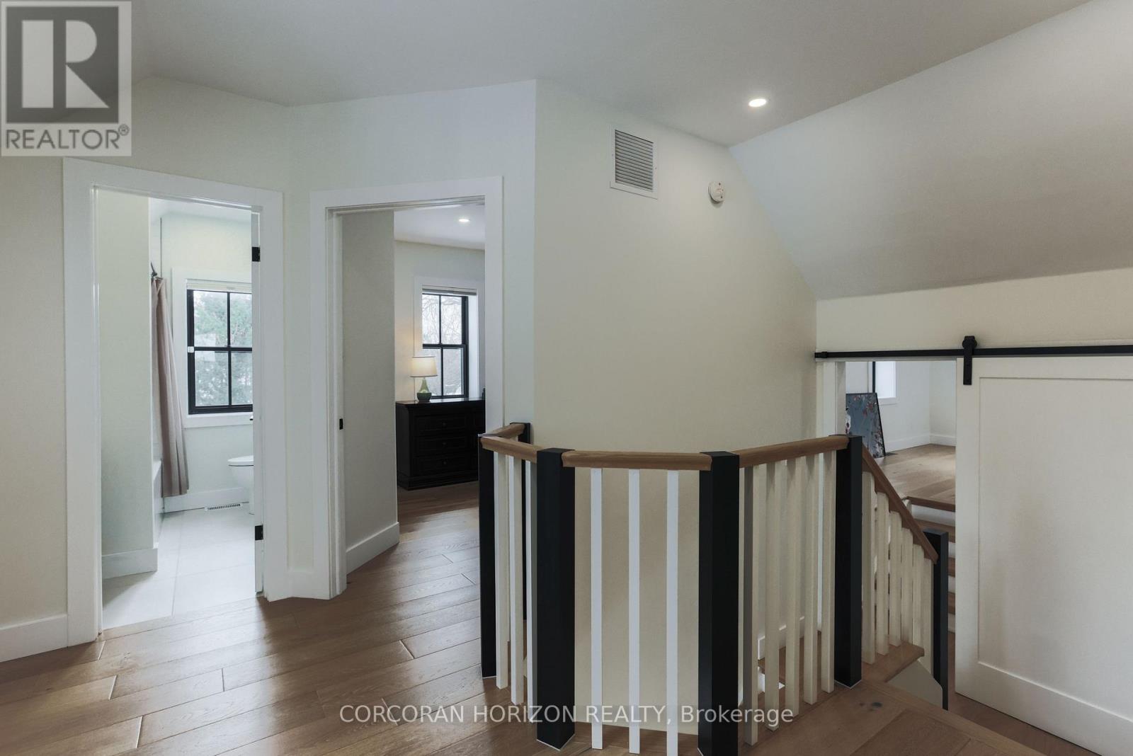 19572 Centre Street, East Gwillimbury, Ontario  L0G 1M0 - Photo 20 - N13049390