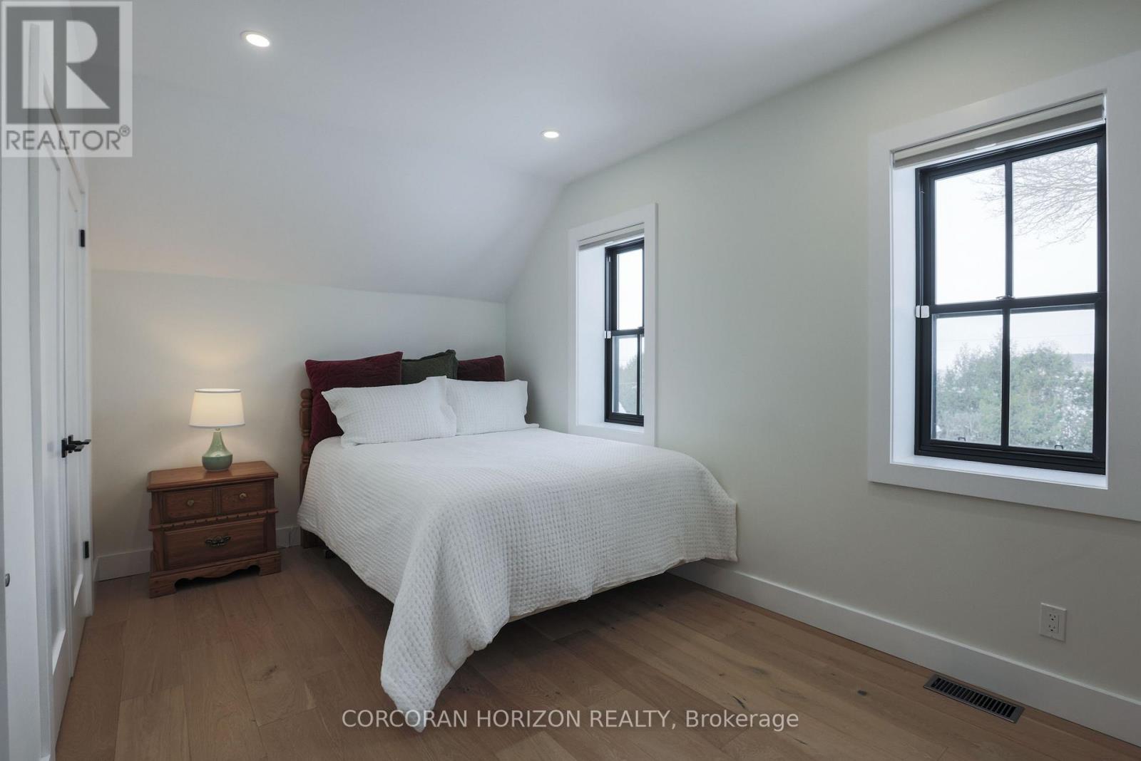 19572 Centre Street, East Gwillimbury, Ontario  L0G 1M0 - Photo 30 - N13049390