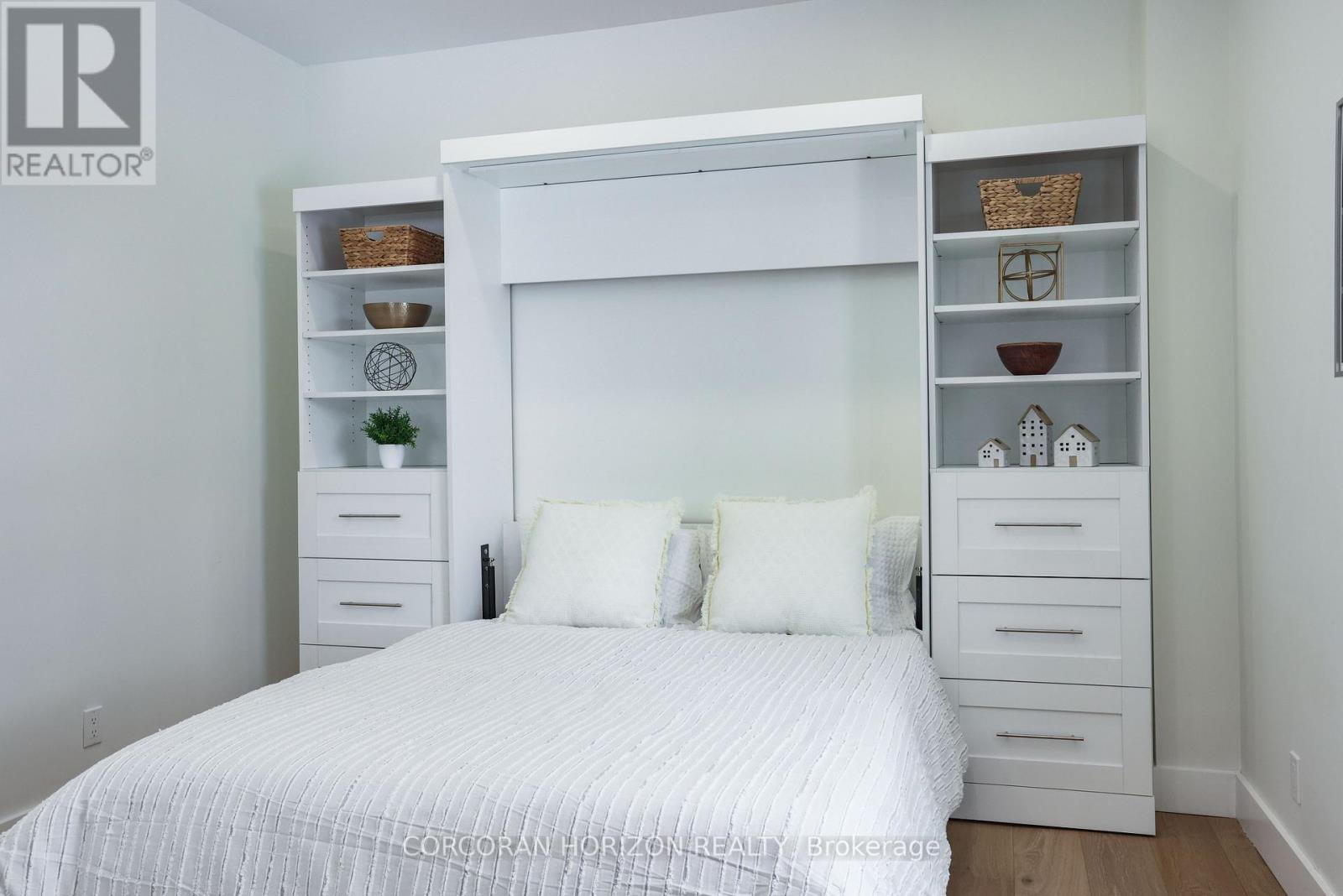 19572 Centre Street, East Gwillimbury, Ontario  L0G 1M0 - Photo 31 - N13049390