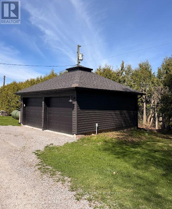 19572 Centre Street, East Gwillimbury, Ontario  L0G 1M0 - Photo 8 - N13049390