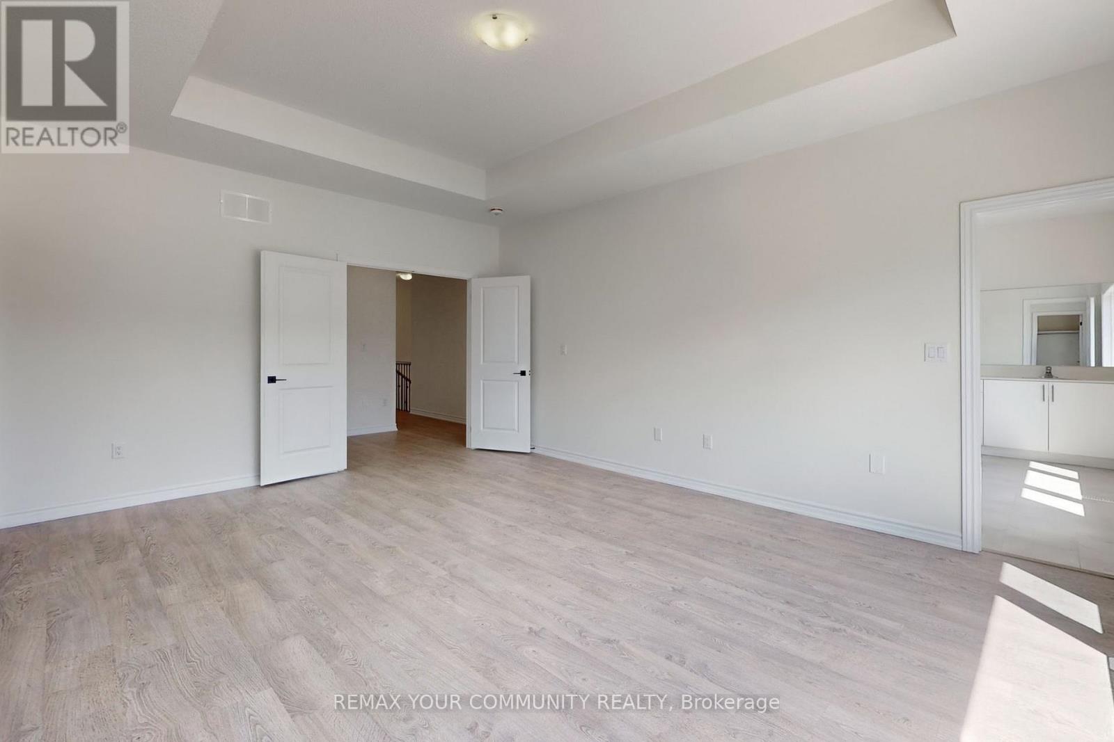 105 Halldorson Avenue, Aurora, Ontario  L4G 7B6 - Photo 21 - N13049430