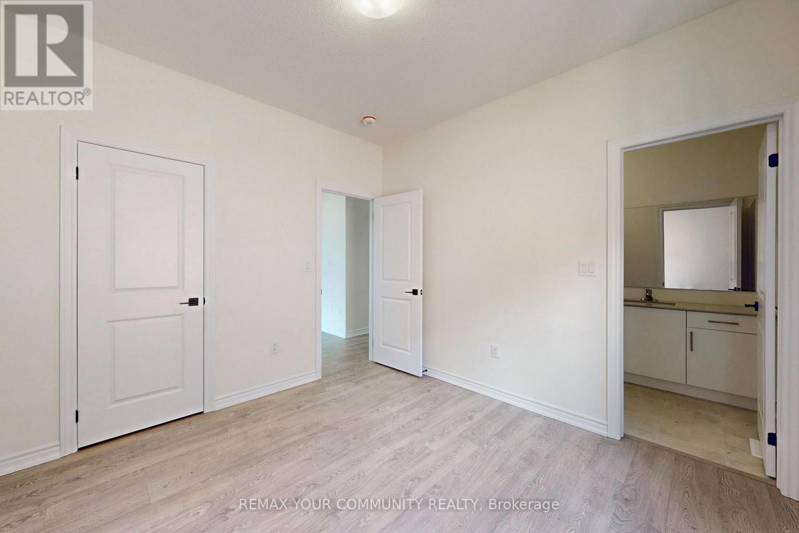 105 Halldorson Avenue, Aurora, Ontario  L4G 7B6 - Photo 28 - N13049430