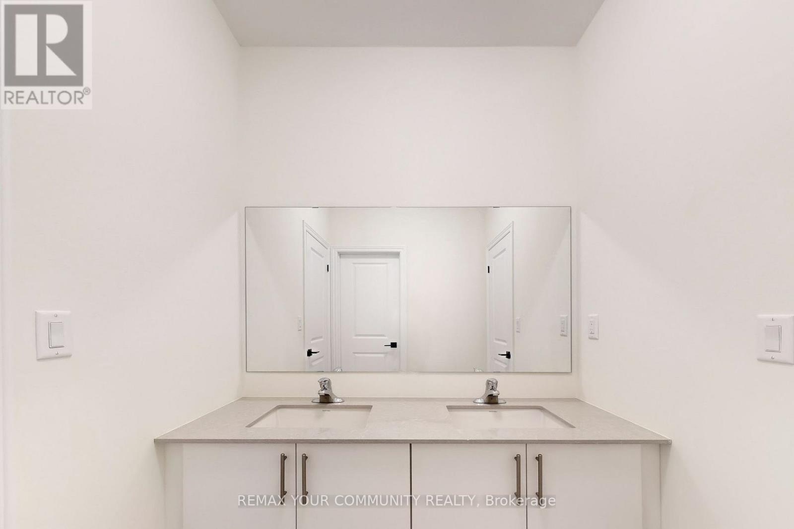 105 Halldorson Avenue, Aurora, Ontario  L4G 7B6 - Photo 36 - N13049430