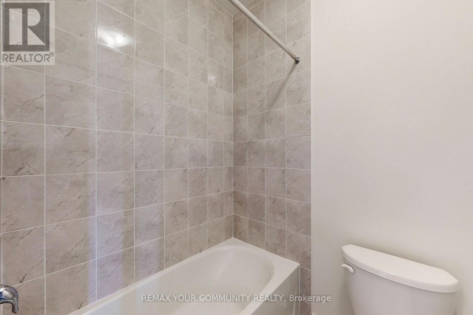 105 Halldorson Avenue, Aurora, Ontario  L4G 7B6 - Photo 37 - N13049430