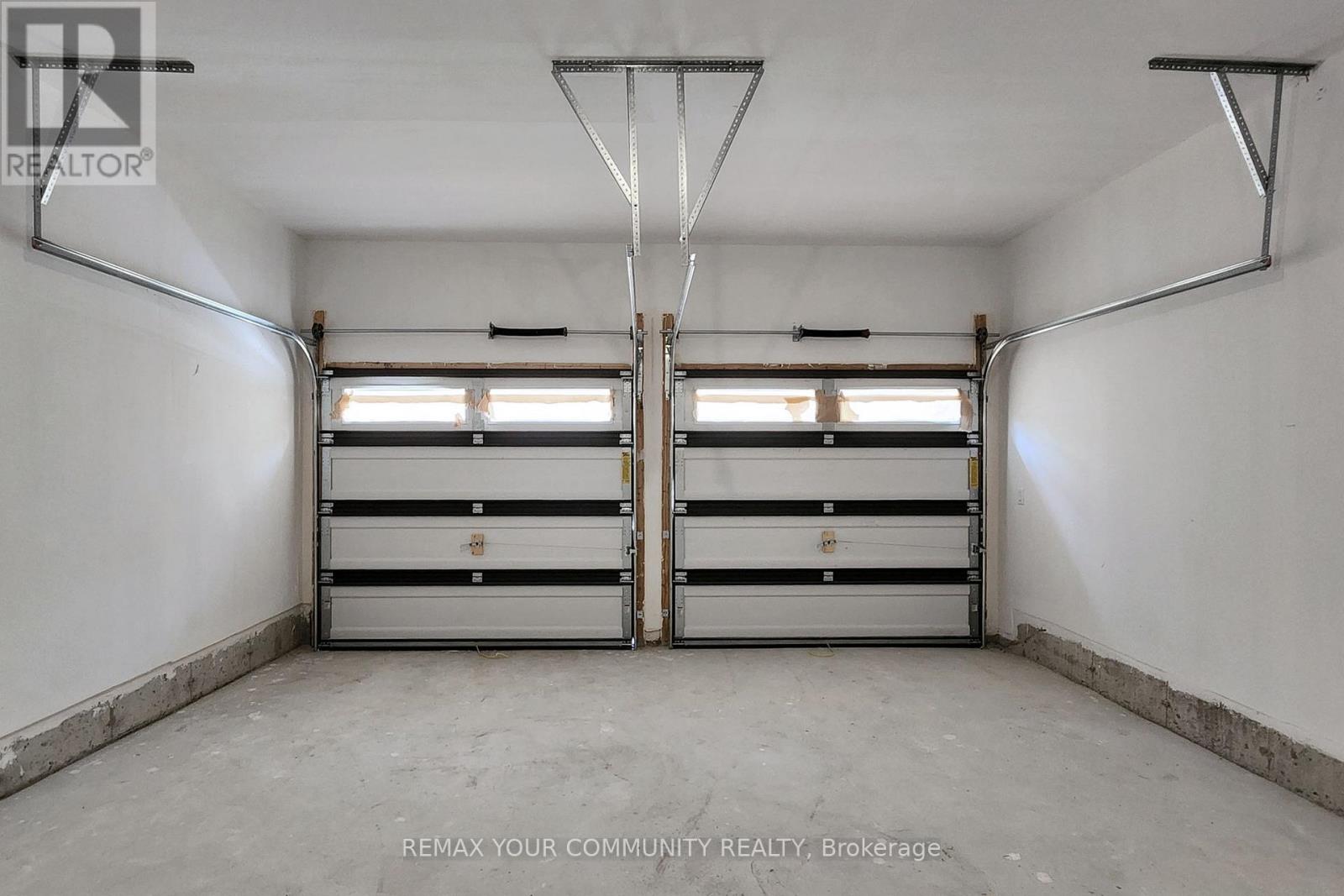 105 Halldorson Avenue, Aurora, Ontario  L4G 7B6 - Photo 39 - N13049430