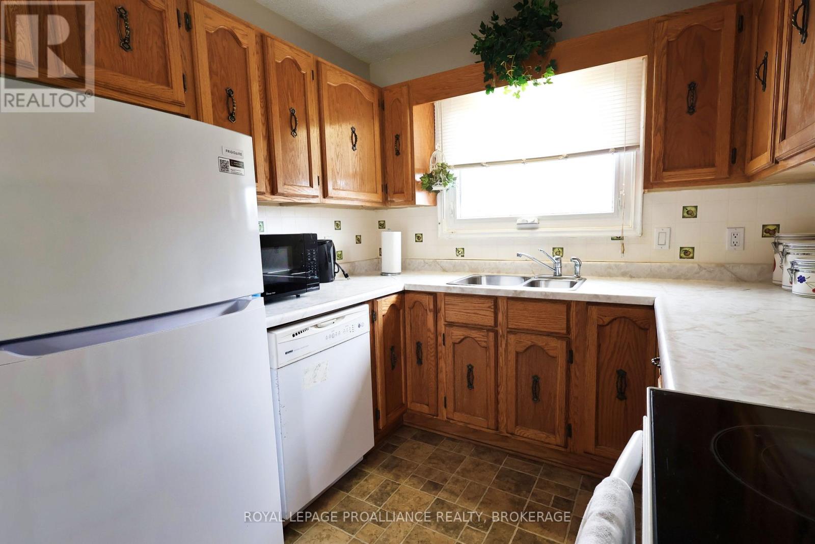 23 Reid Street, Greater Napanee, Ontario  K7R 3T9 - Photo 10 - X13049384