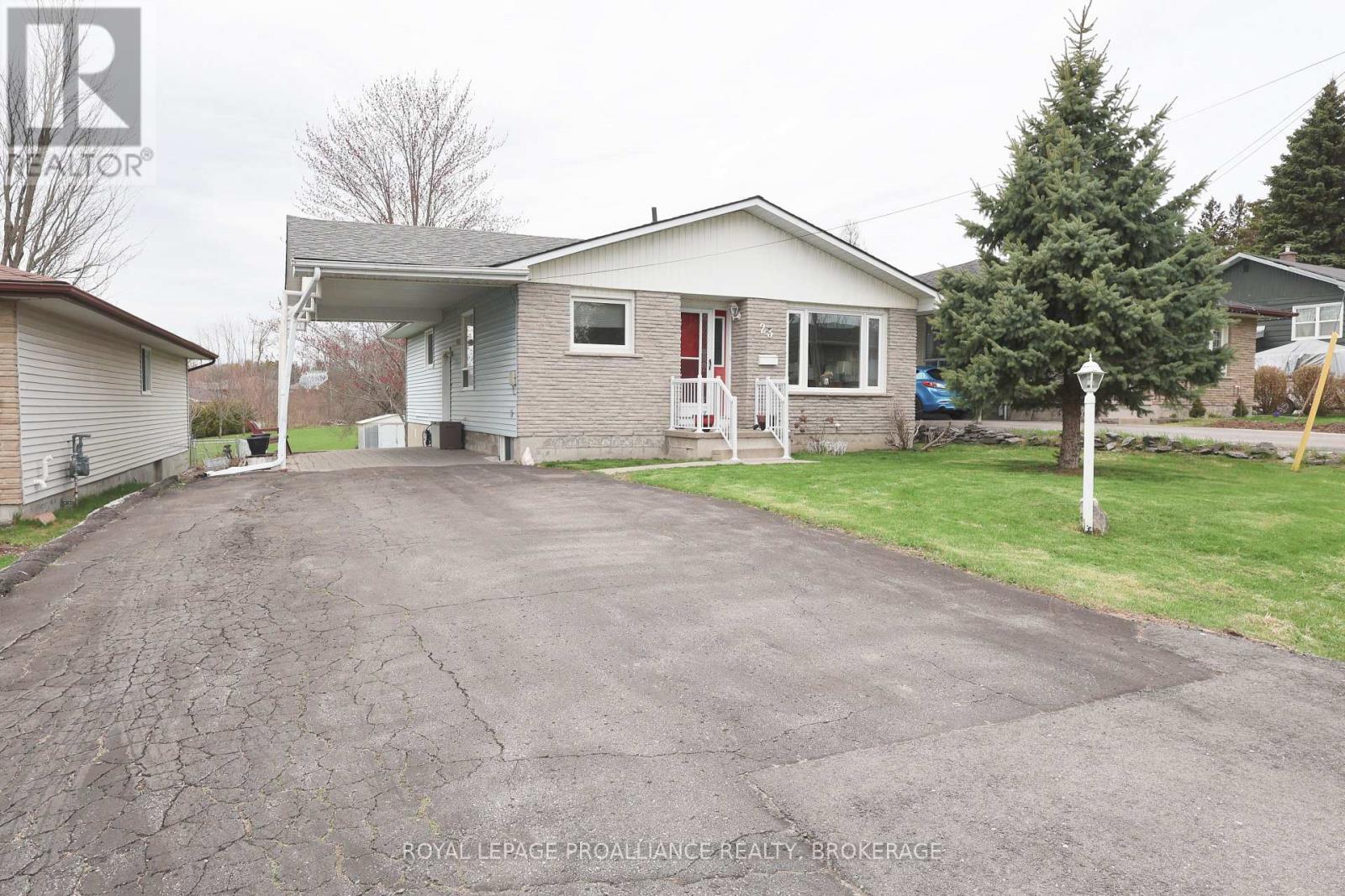 23 Reid Street, Greater Napanee, Ontario  K7R 3T9 - Photo 2 - X13049384