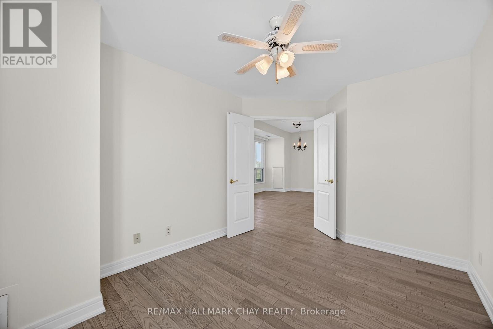 1205 - 2 Toronto Street, Barrie (City Centre), Ontario  L4N 9R2 - Photo 20 - S13049244