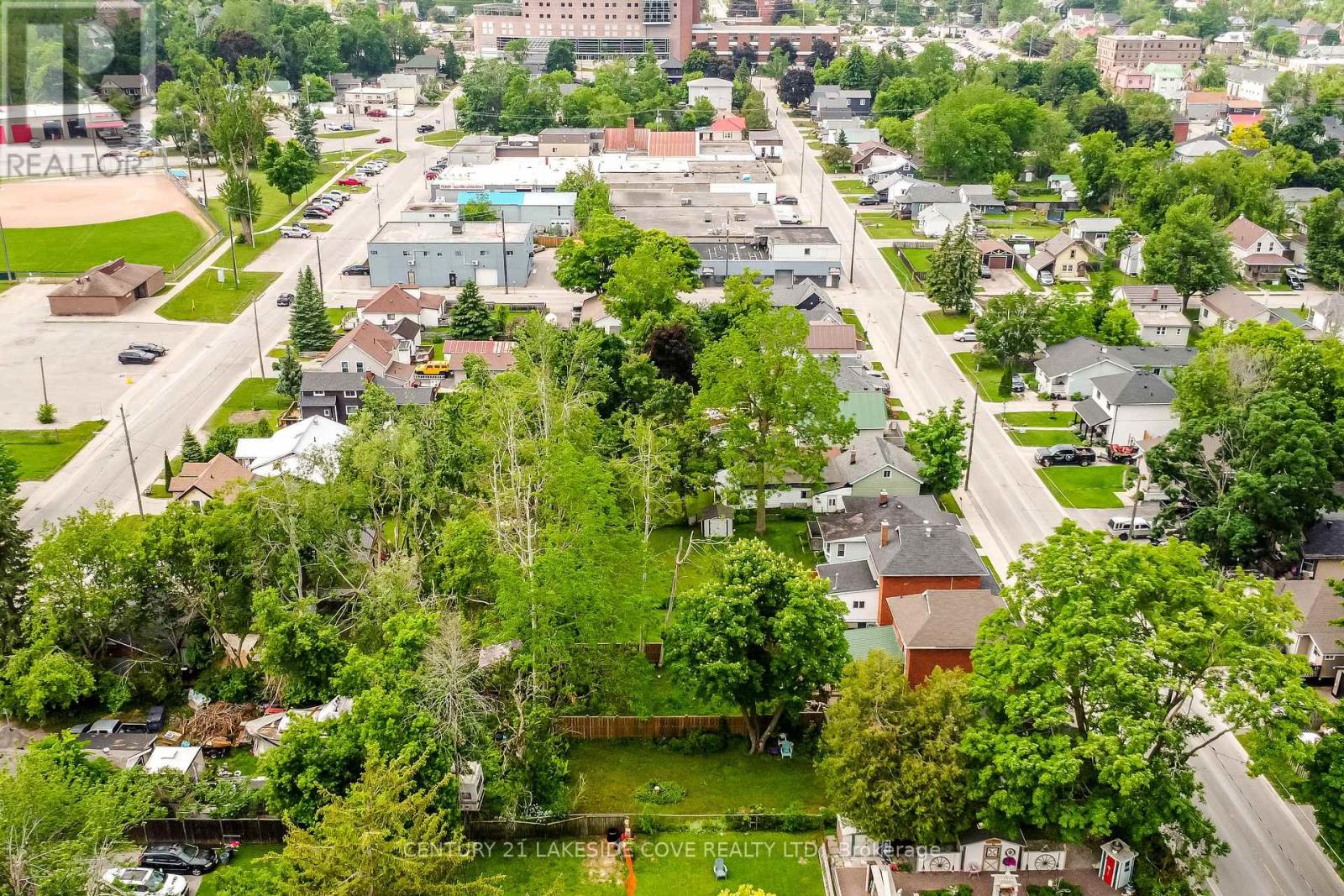 147 Dufferin Street, Orillia, Ontario  L3V 5T1 - Photo 20 - S13049438