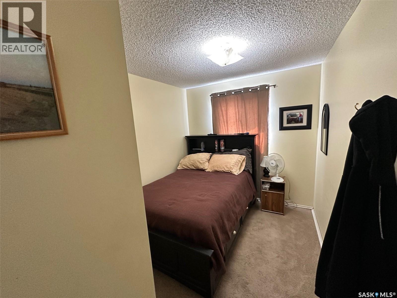 736 Hudson Crescent, Hudson Bay, Saskatchewan  S0E 0Y0 - Photo 7 - SK034068