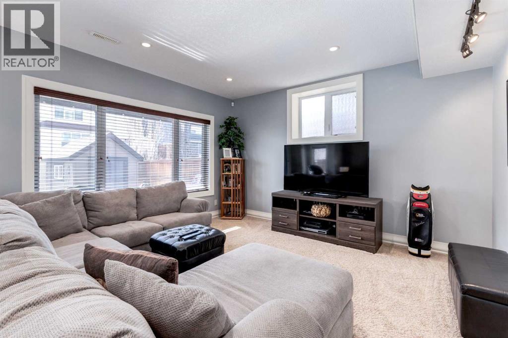 728 Coopers Square SW, Airdrie, Alberta  T4B 0G6 - Photo 33 - A2290061