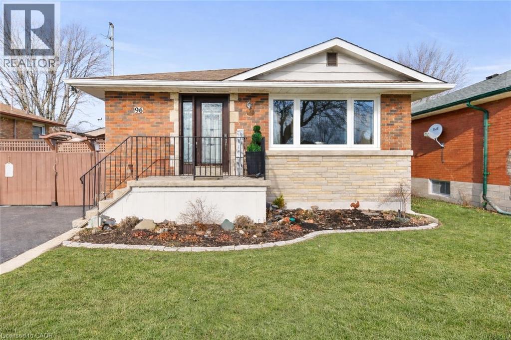 96 TERRACE Drive, Hamilton, Ontario