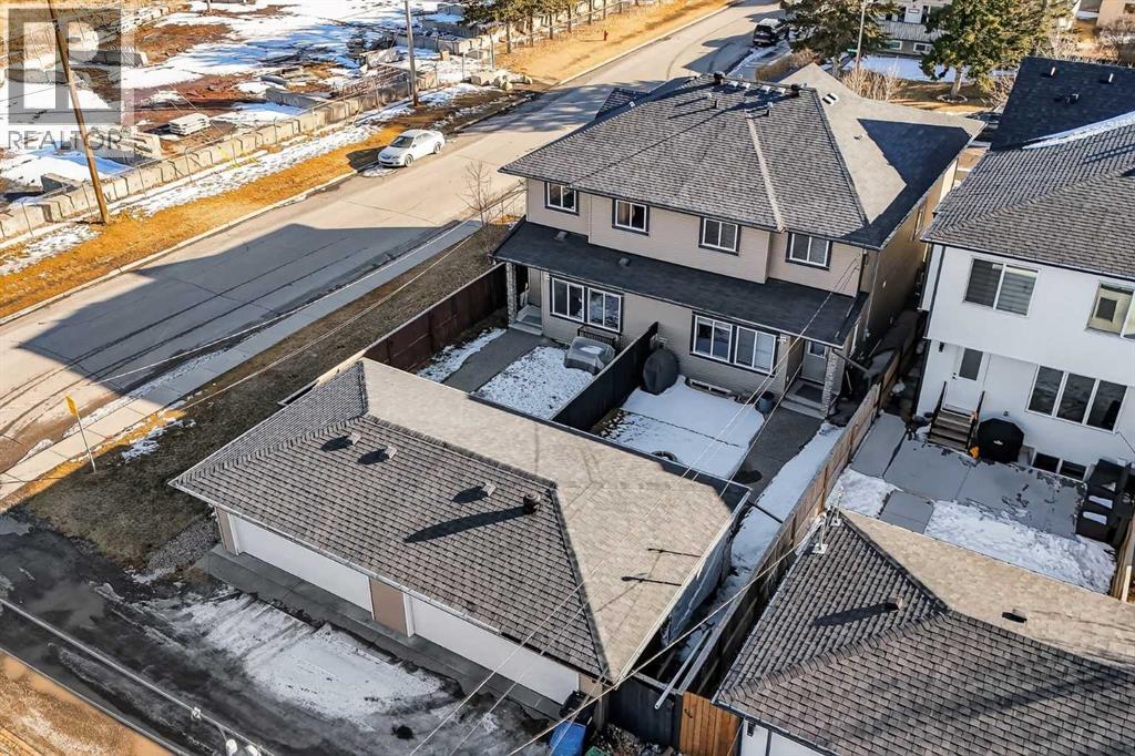 7104 36 Avenue NW, Calgary, Alberta  T3B 1T8 - Photo 2 - A2292184