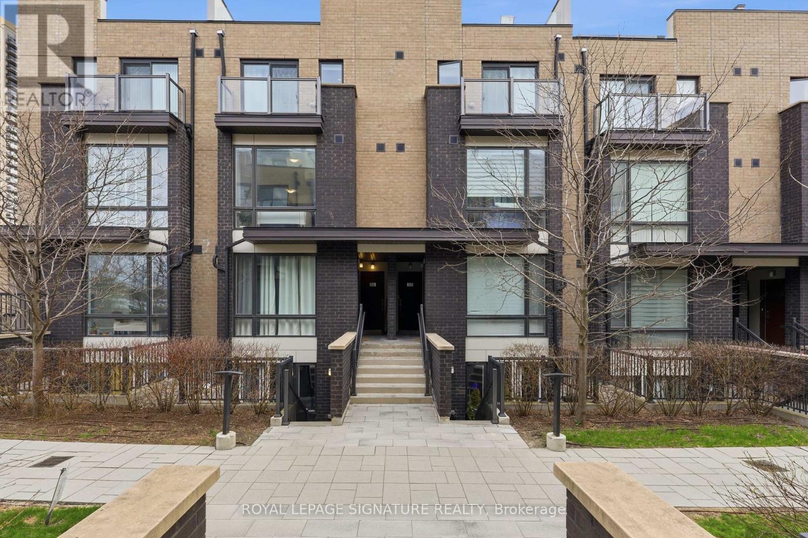 55 - 28 Fieldway Road, Toronto, Ontario  M8Z 0E3 - Photo 2 - W13047156