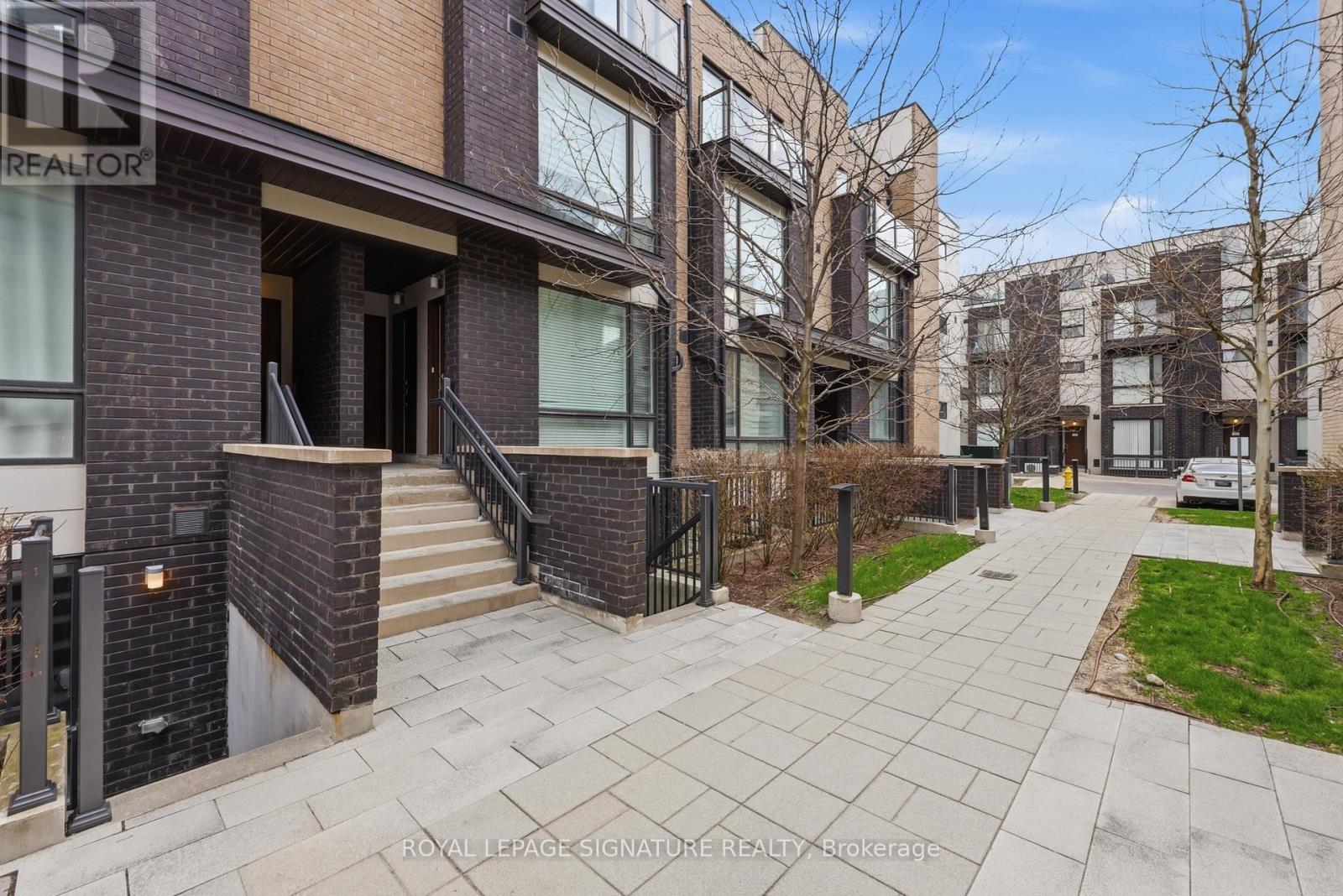 55 - 28 Fieldway Road, Toronto, Ontario  M8Z 0E3 - Photo 3 - W13047156