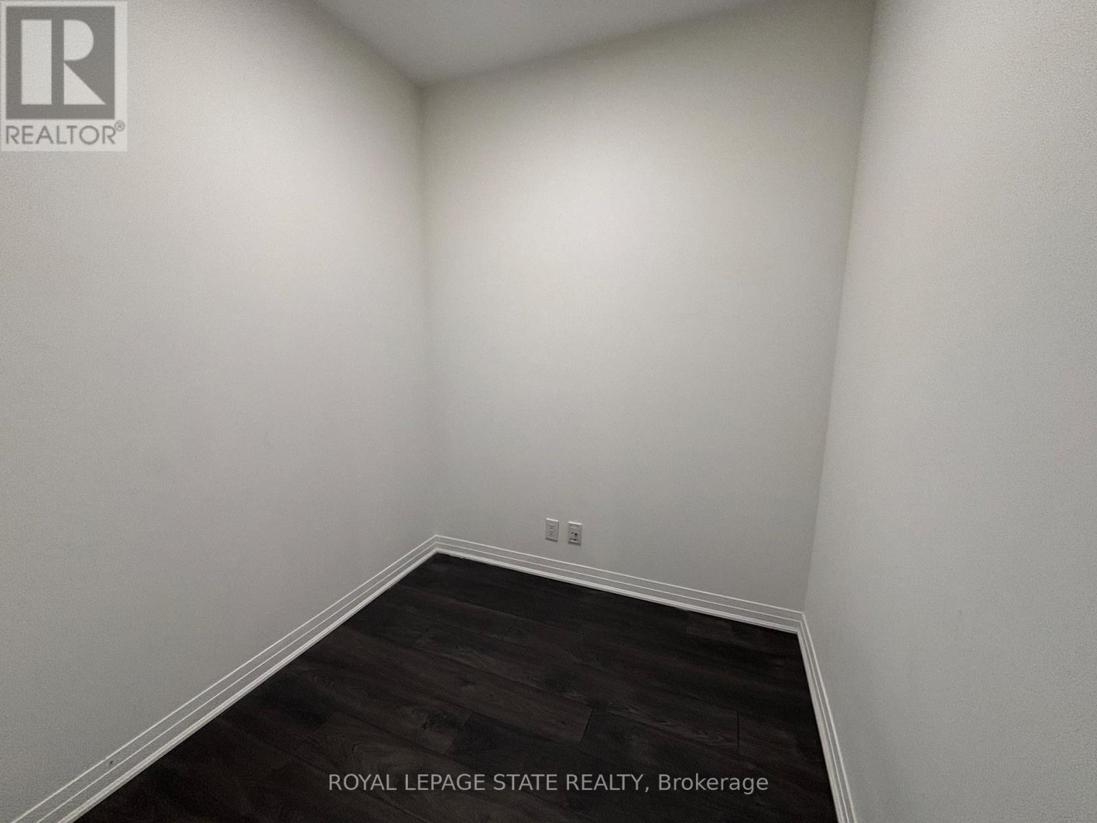 417 - 128 Grovewood Common, Oakville, Ontario  L9H 0X3 - Photo 6 - W13049220