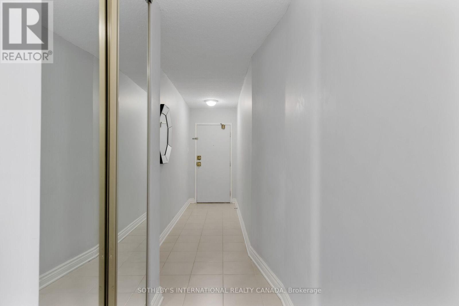 1103 - 1515 Lakeshore Road E, Mississauga, Ontario  L5E 3E3 - Photo 3 - W13049246