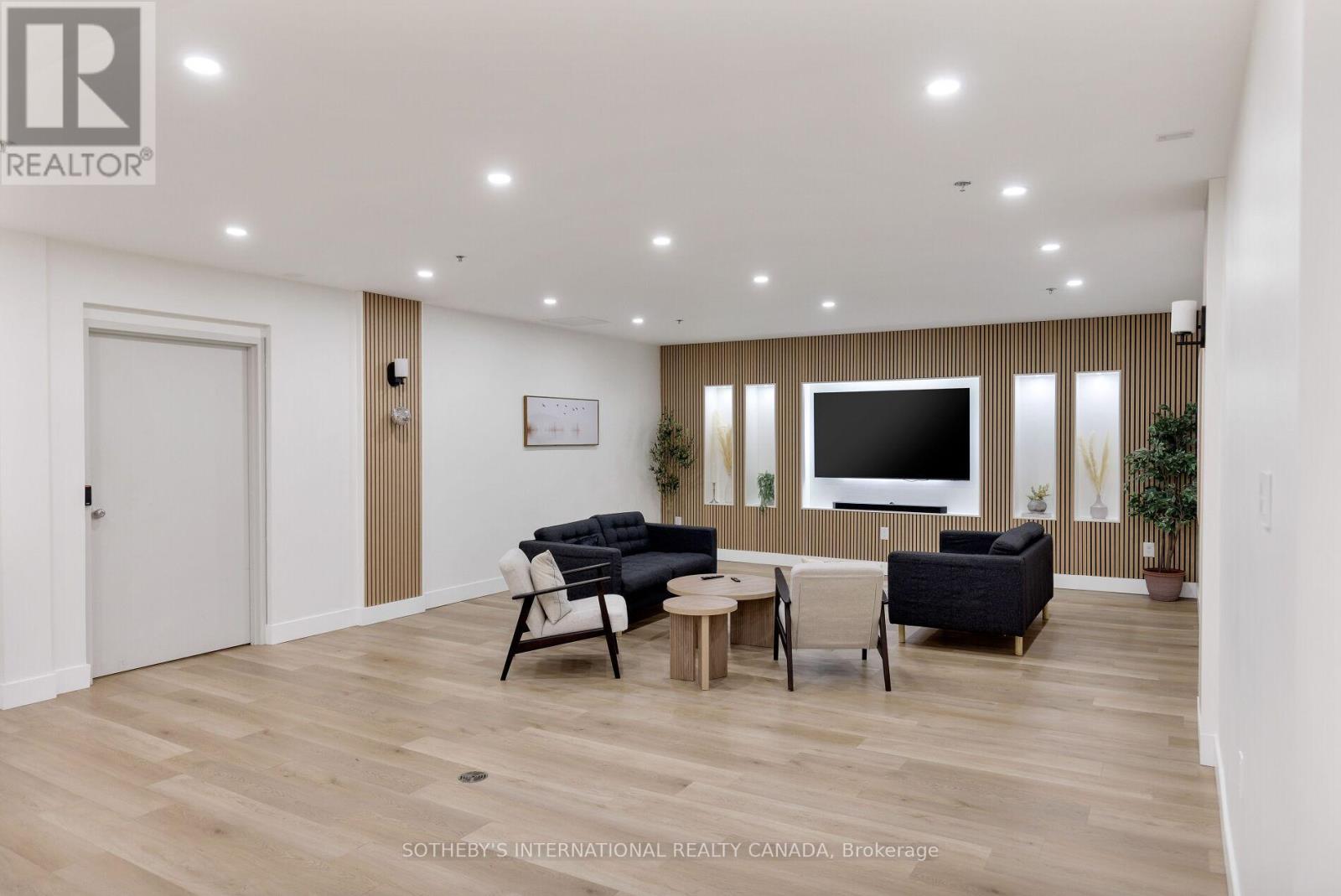 1103 - 1515 Lakeshore Road E, Mississauga, Ontario  L5E 3E3 - Photo 42 - W13049246