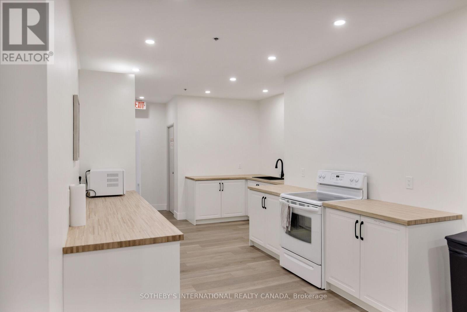 1103 - 1515 Lakeshore Road E, Mississauga, Ontario  L5E 3E3 - Photo 43 - W13049246