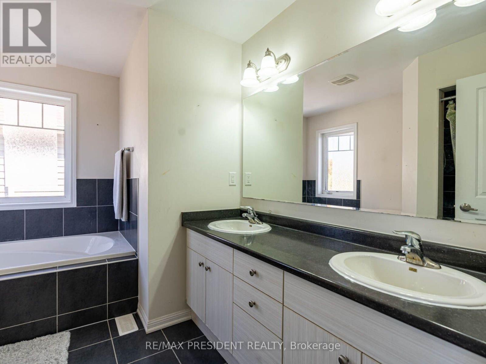 Upper - 46 Old Cleeve Crescent N, Brampton, Ontario  L7A 0T5 - Photo 13 - W13049256