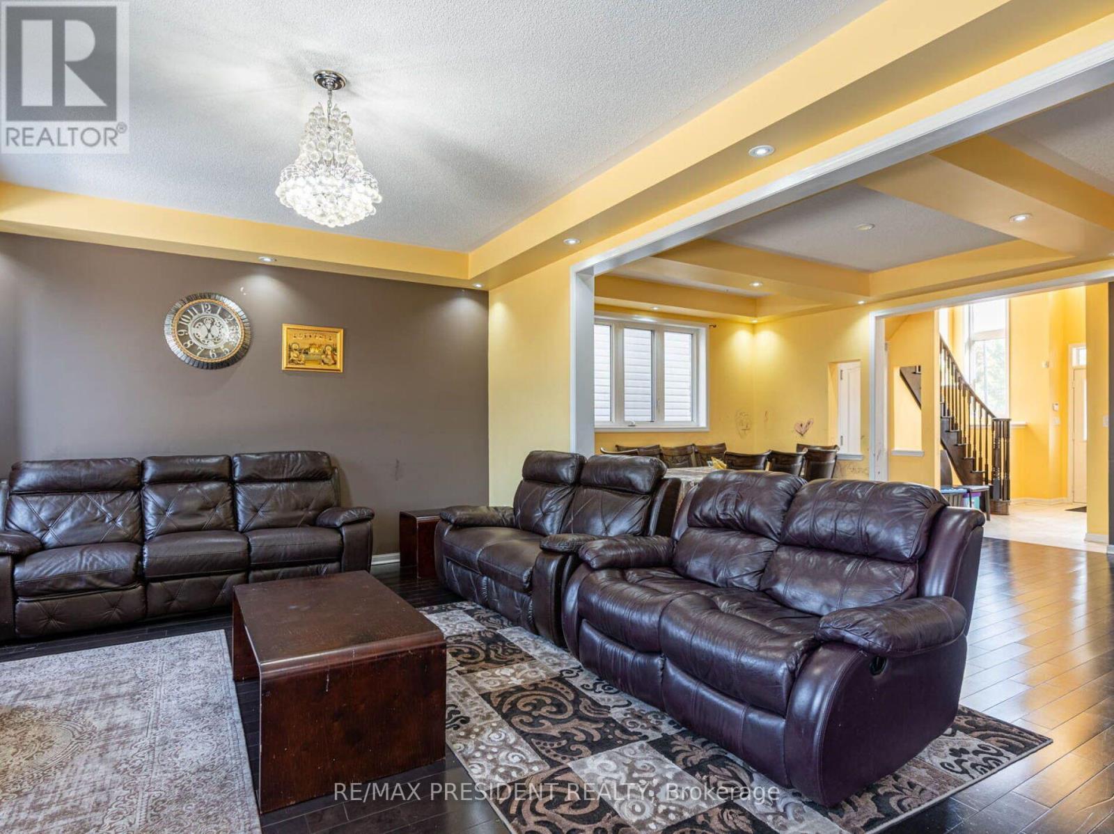 Upper - 46 Old Cleeve Crescent N, Brampton, Ontario  L7A 0T5 - Photo 7 - W13049256