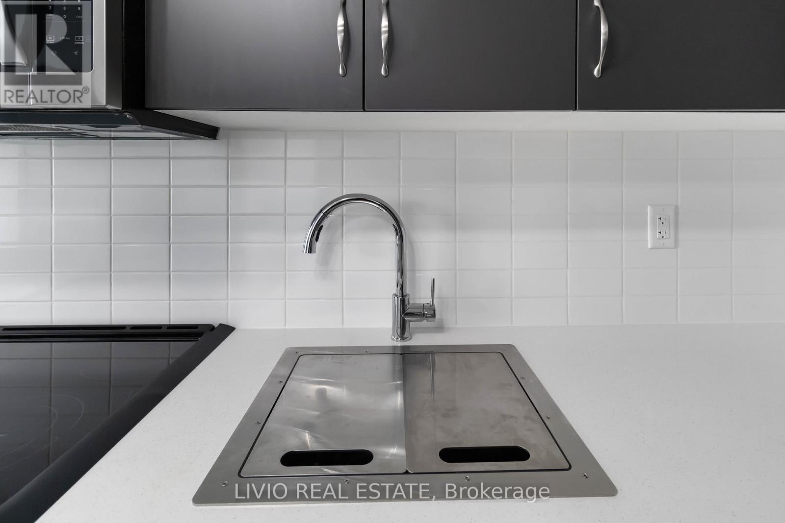 206 - 95 Attmar Drive, Brampton, Ontario  L6P 0Y6 - Photo 18 - W13049258