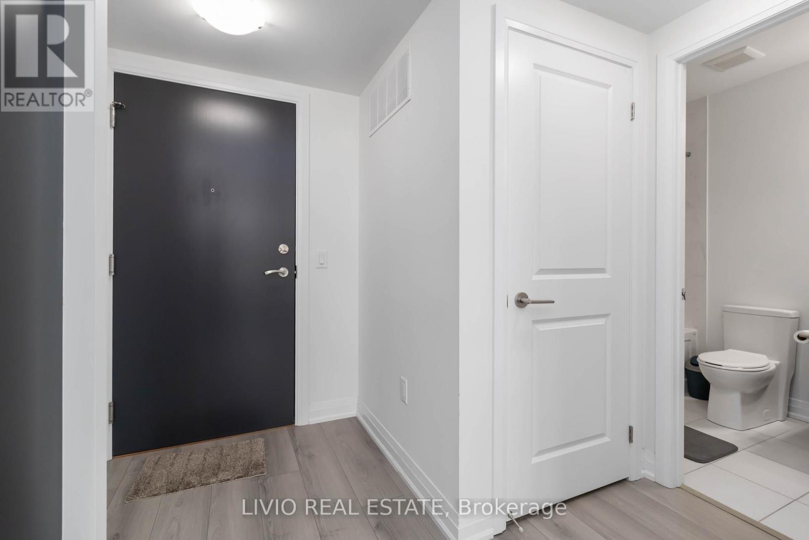 206 - 95 Attmar Drive, Brampton, Ontario  L6P 0Y6 - Photo 6 - W13049258