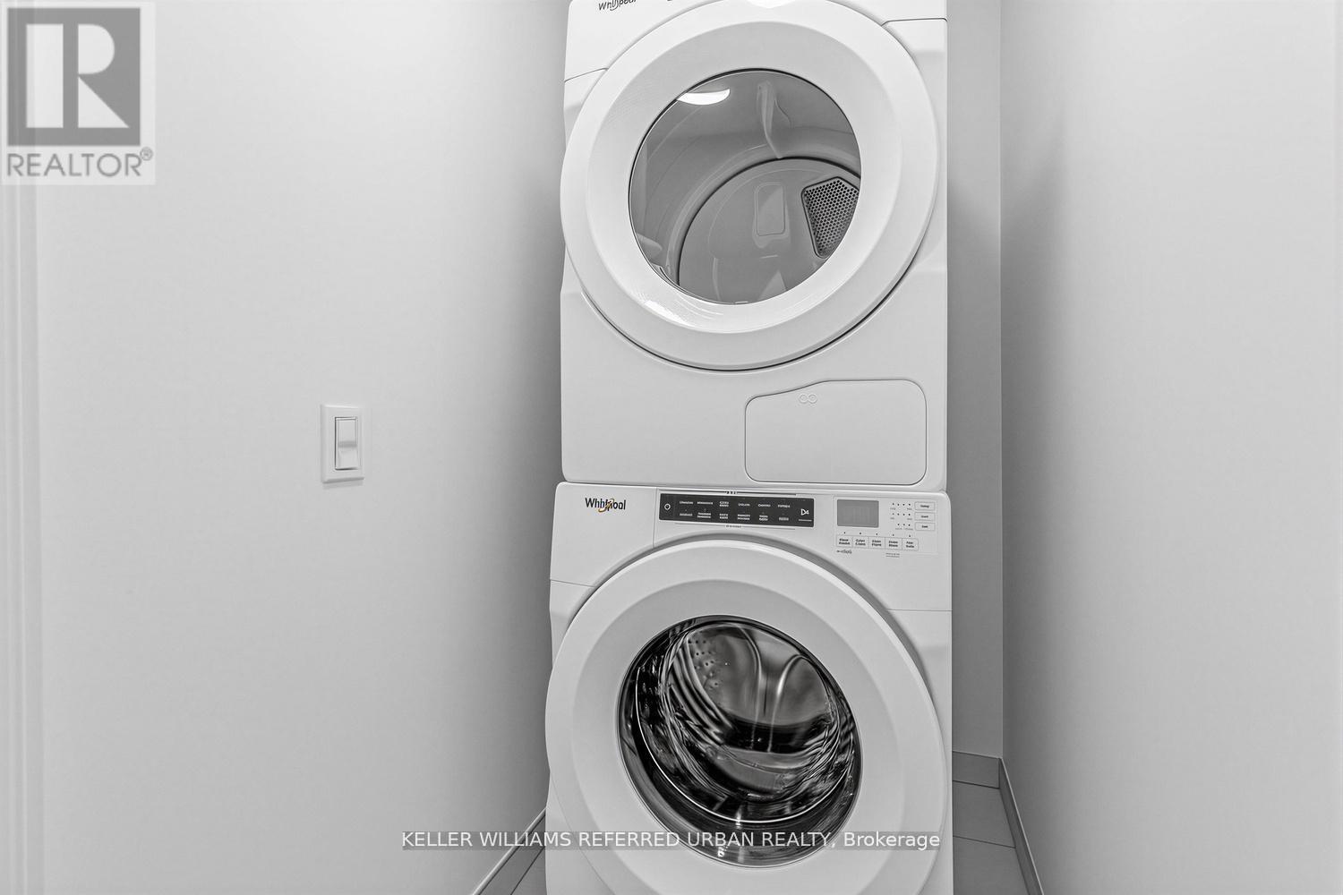 2112 - 60 Central Park Roadway, Toronto, Ontario  M9A 0E6 - Photo 5 - W13049328