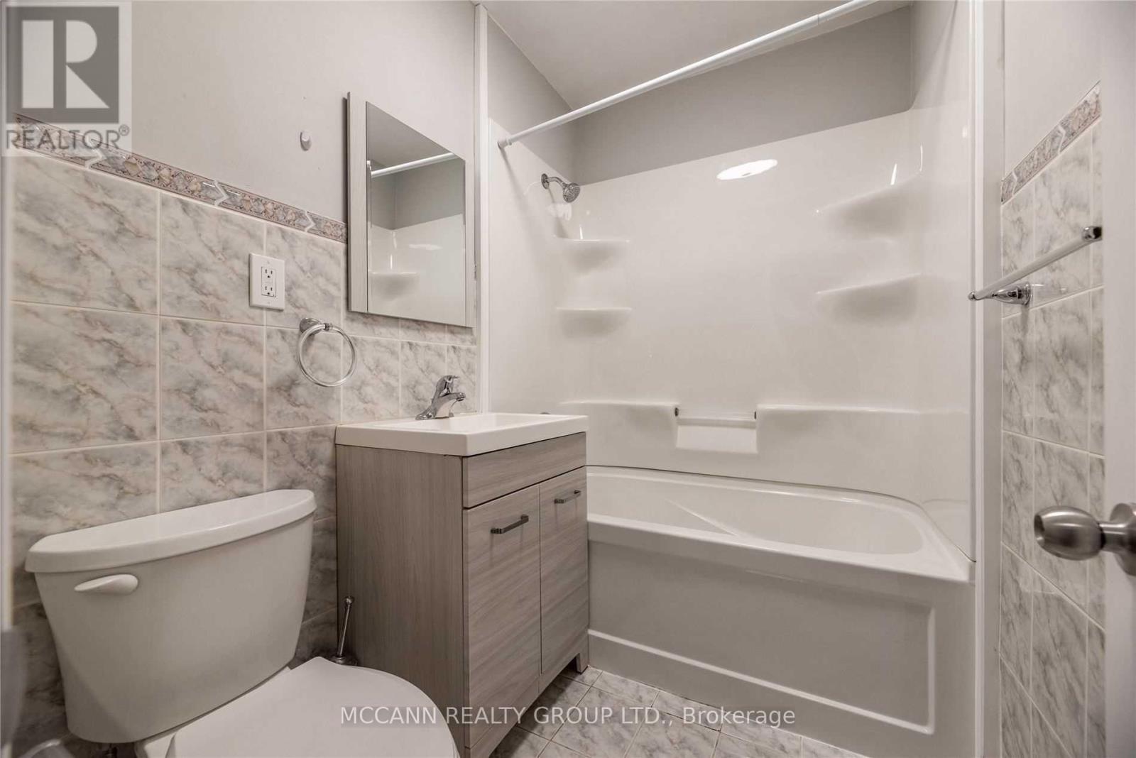 Main&2 - 367 Harvie Avenue, Toronto, Ontario  M6E 4L7 - Photo 12 - W13049396