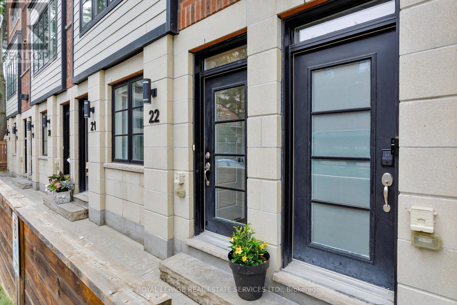 22 - 405 Plains Road E, Burlington, Ontario  L7T 2C9 - Photo 3 - W13049416