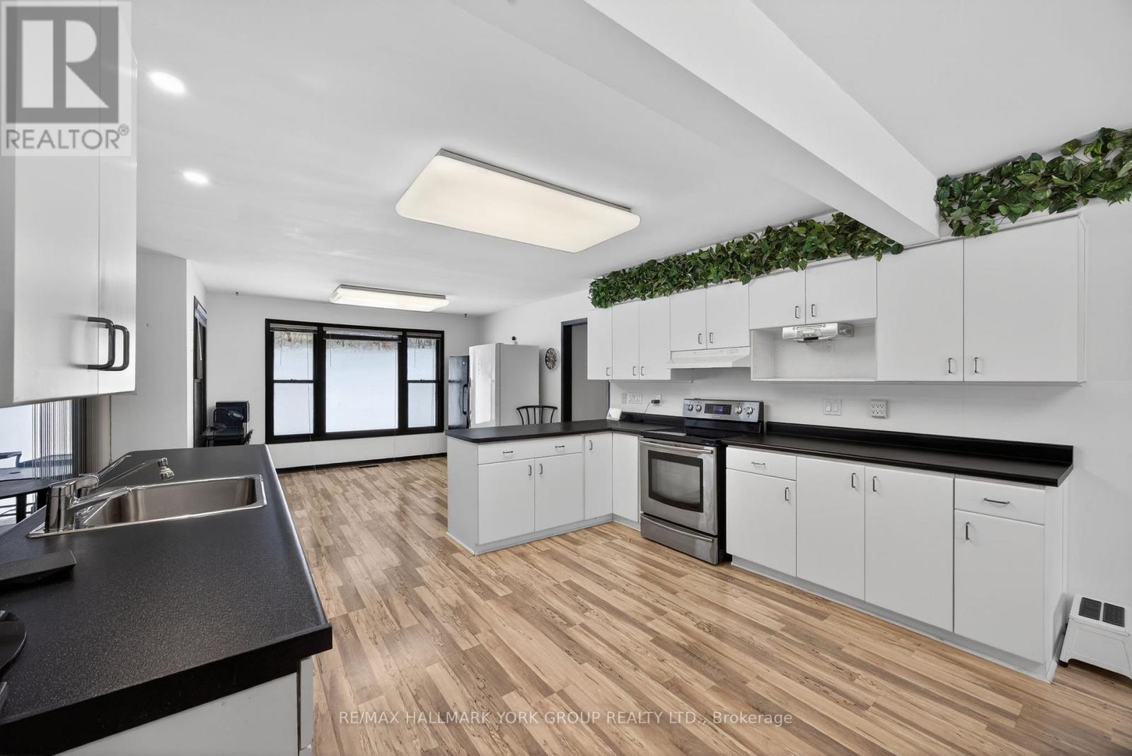 570 Kettleby Road, King, Ontario  L7B 0C9 - Photo 6 - N12996000