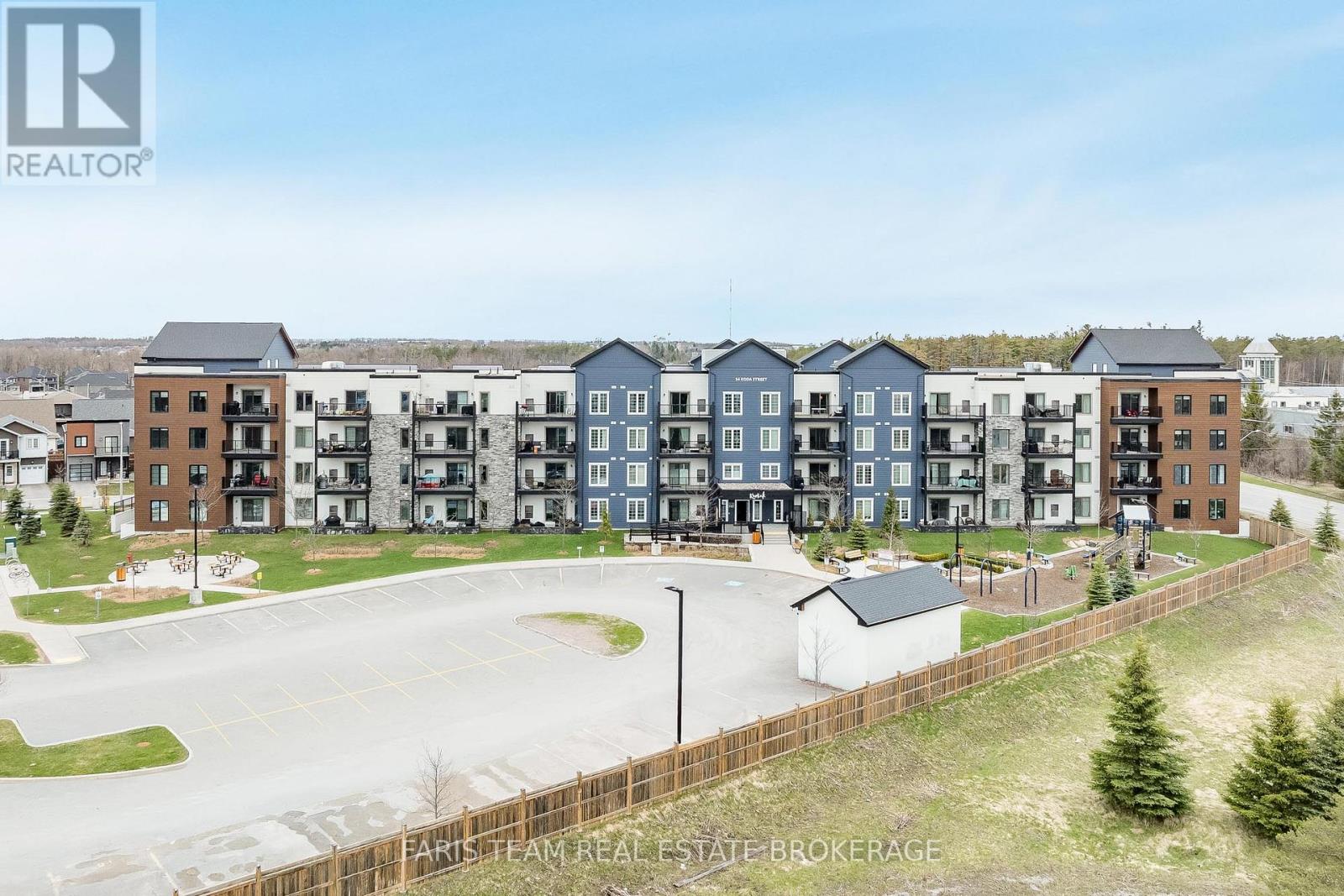 207 - 54 Koda Street, Barrie, Ontario  L9J 0J6 - Photo 2 - S12792424