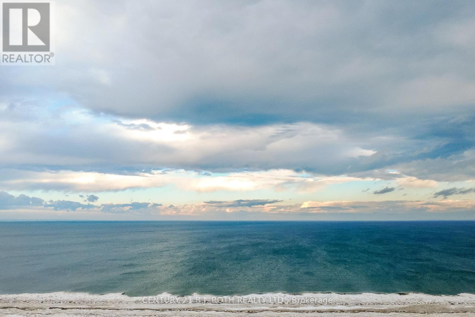 991 Shore Lane, Wasaga Beach, Ontario  L9Z 2B4 - Photo 5 - S12914596