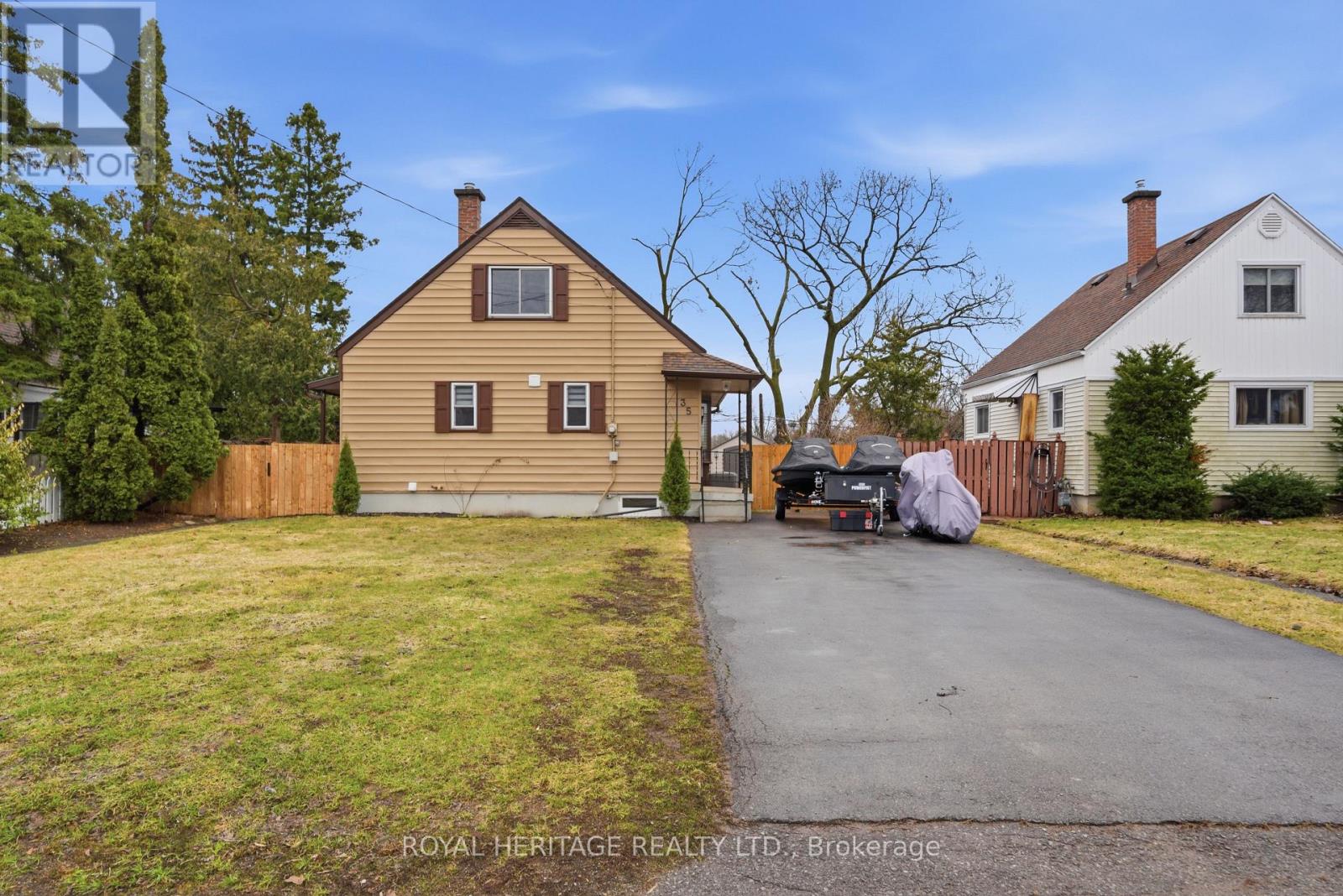 35 Mikel Avenue, Belleville, Ontario  K8N 2J1 - Photo 3 - X12945138