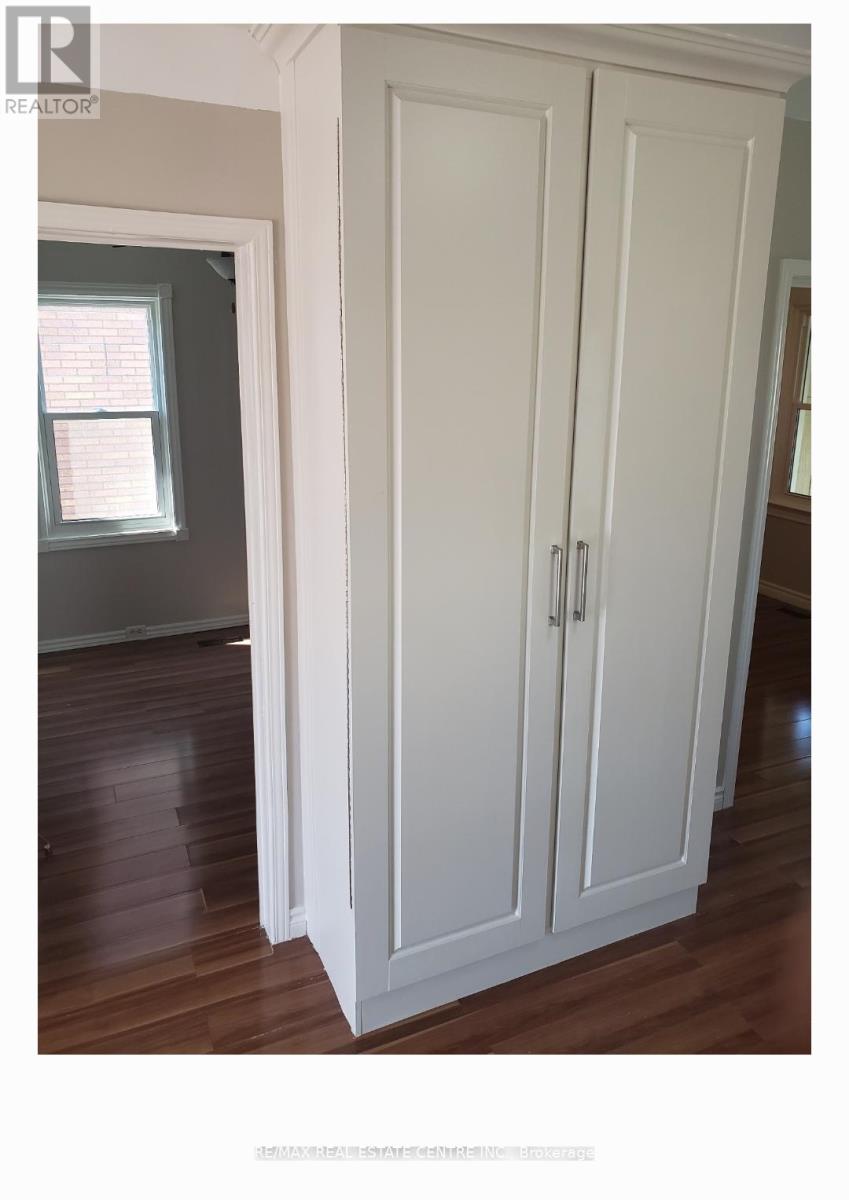 Main Level - 519 Catharine Street N, Hamilton, Ontario  L8L 4V3 - Photo 19 - X13049336