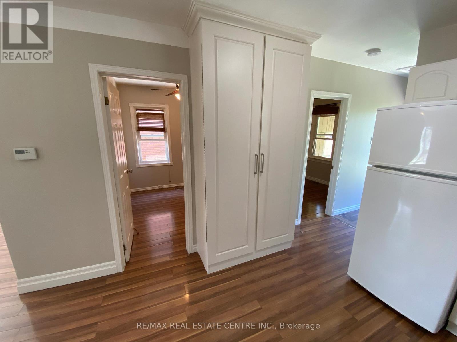 Main Level - 519 Catharine Street N, Hamilton, Ontario  L8L 4V3 - Photo 4 - X13049336