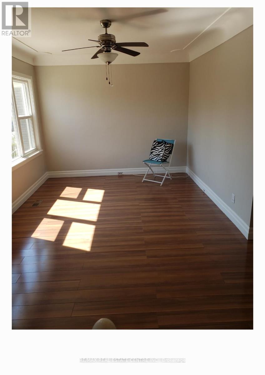 Main Level - 519 Catharine Street N, Hamilton, Ontario  L8L 4V3 - Photo 8 - X13049336