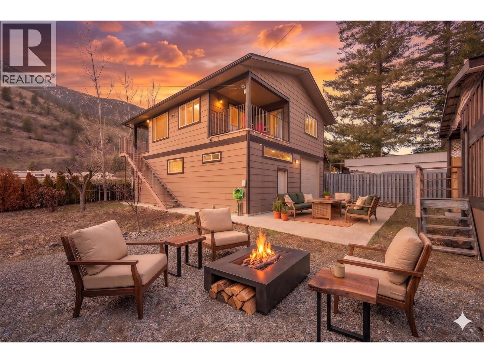 1436 MAIN Street, Keremeos, British Columbia