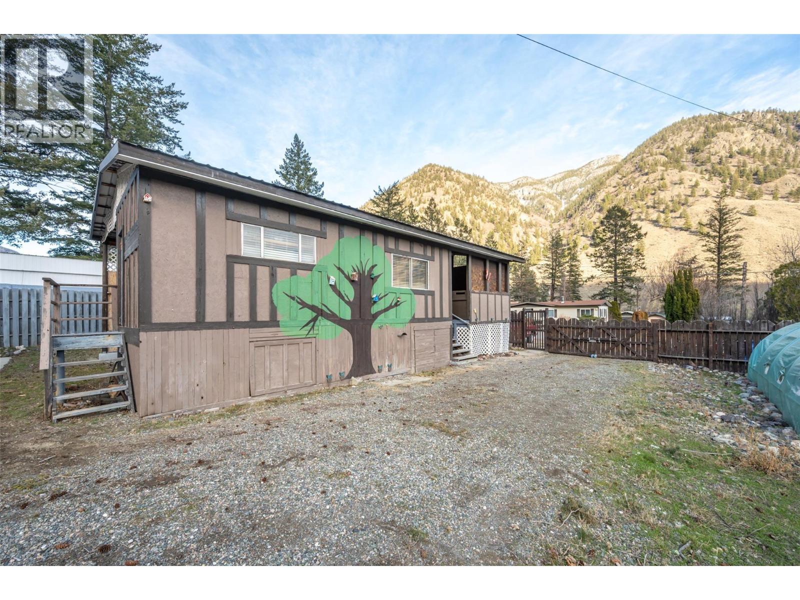 1436 Main Street, Keremeos, British Columbia  V0X 1N6 - Photo 37 - 10385009