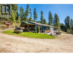 7465 Broadwater Road, Castlegar, British Columbia