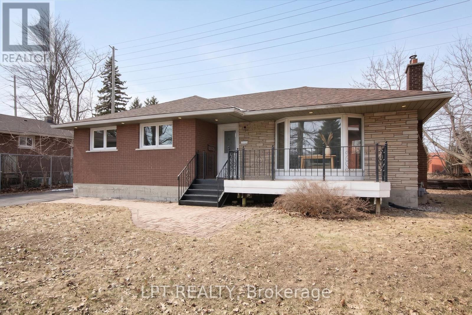 2317 Elmira Drive, Ottawa, Ontario  K2C 1H3 - Photo 3 - X13000046