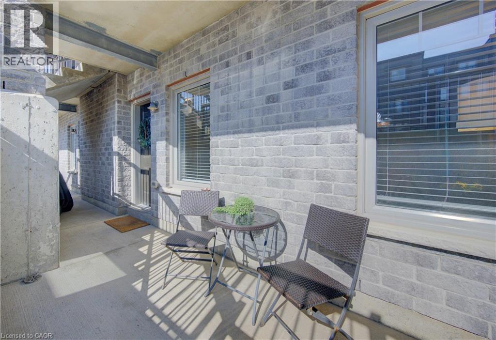 1989 Ottawa Street S Unit# 21h, Kitchener, Ontario  N2E 0G7 - Photo 2 - 40823510