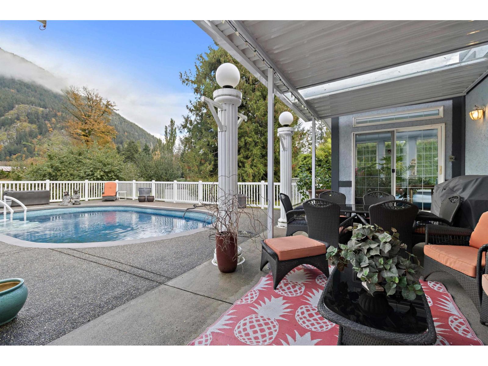 62525 Airport Road, Hope, Hope, British Columbia  V0X 1L2 - Photo 17 - R3115970