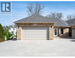 31 Mettawas LANE, Kingsville, Ontario