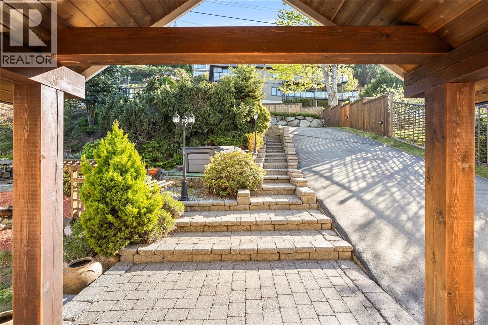 5170 Laguna Way, Nanaimo, British Columbia  V9T 5L7 - Photo 8 - 1033335