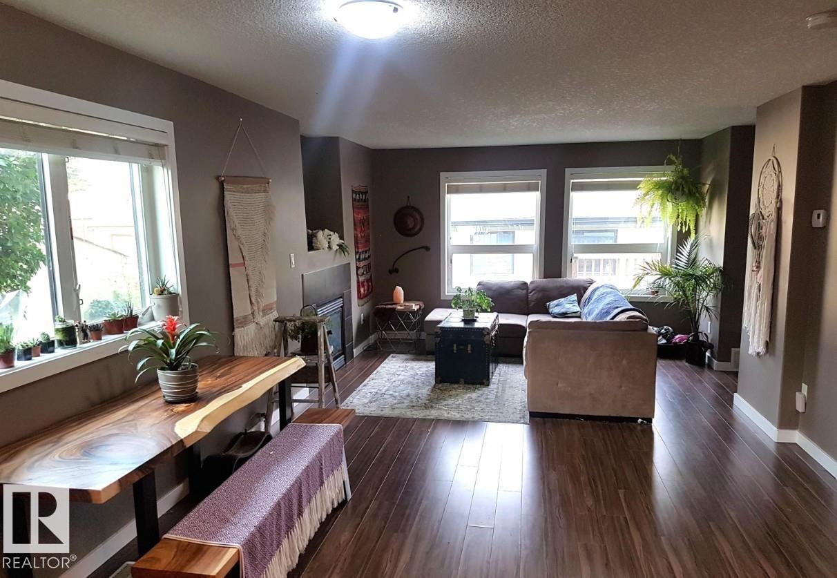 12246 103 St Nw Nw, Edmonton, Alberta  T5G 2K1 - Photo 3 - E4484379