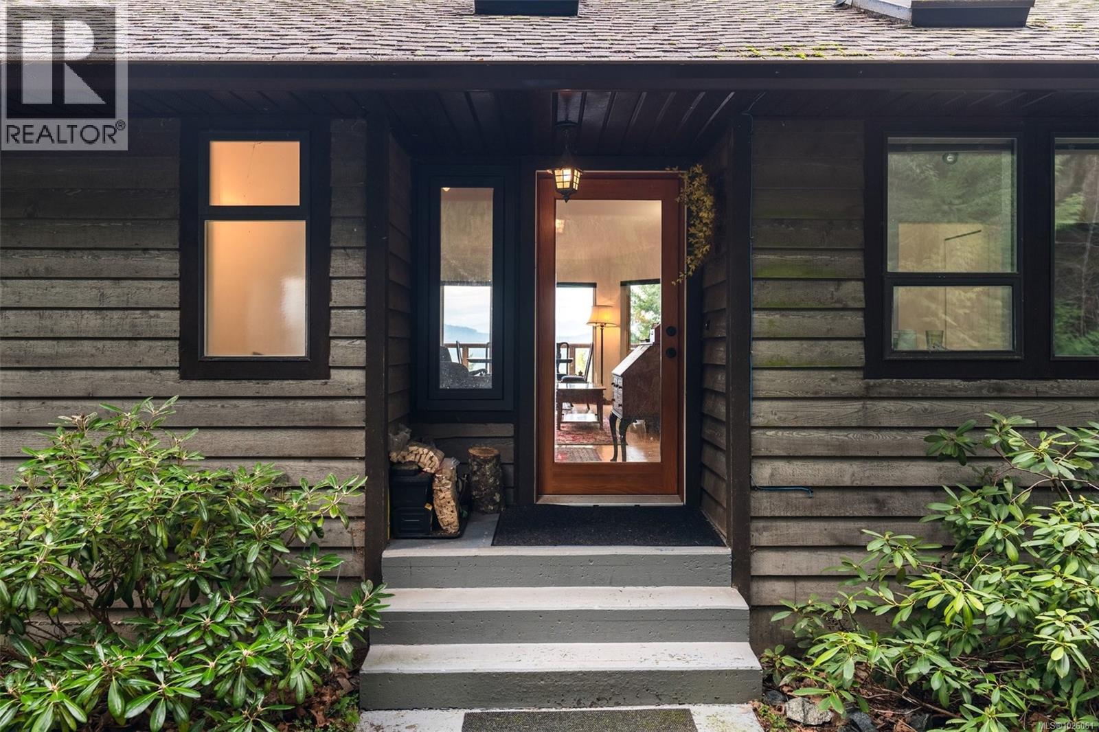 1691 Strathcona Heights Rd, Shawnigan Lake, British Columbia  V8H 2A9 - Photo 2 - 1026061